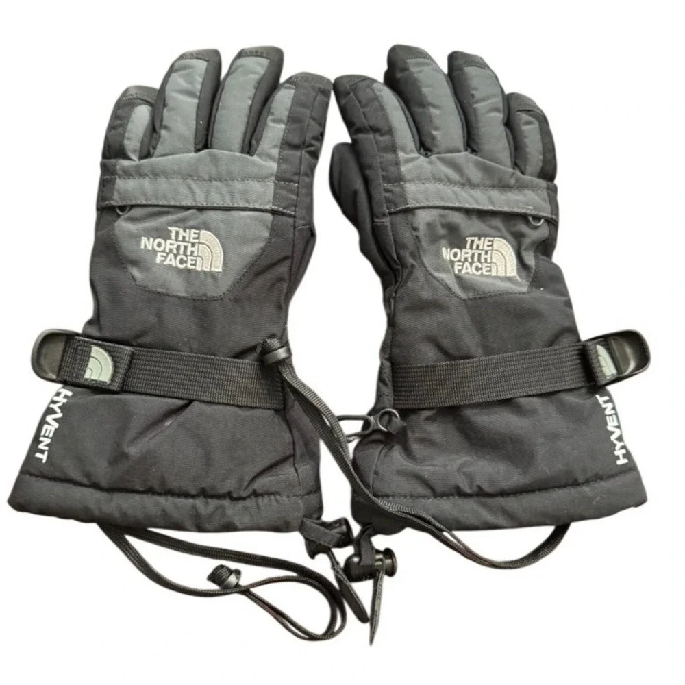 The North Face Youth HyVent Insulated Winter Gloves Black Grey Medium ASB2